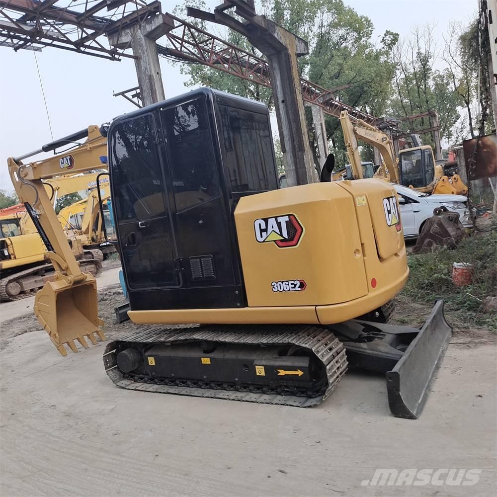 CAT 306 Miniescavadeiras
