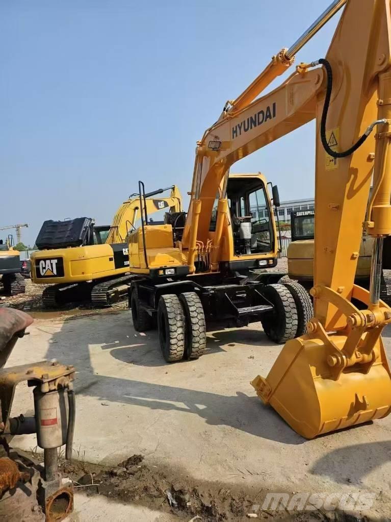 Hyundai HW 150 Escavadoras de rodas