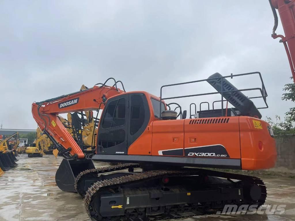 Doosan DX 300 LC Escavadeiras de esteiras