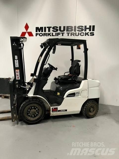 Mitsubishi FD25N3 Empilhadores Diesel