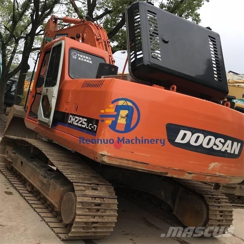 Doosan DH225LC-7 Escavadeiras de esteiras