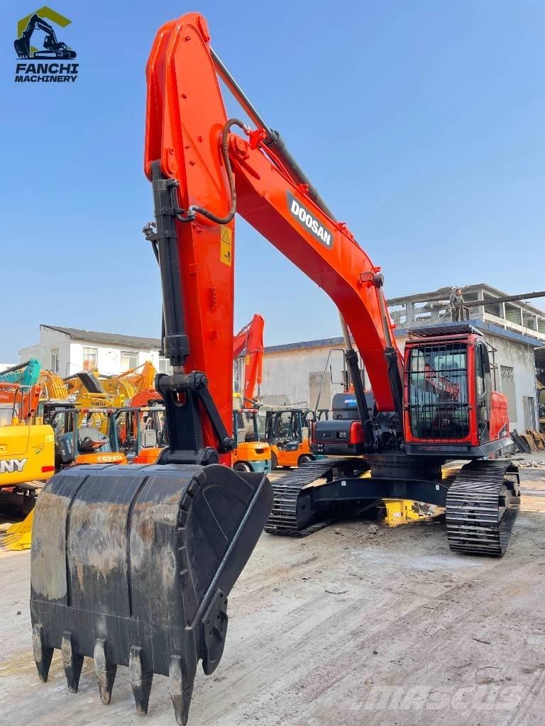 Doosan DX 300 LCA Escavadeiras de esteiras