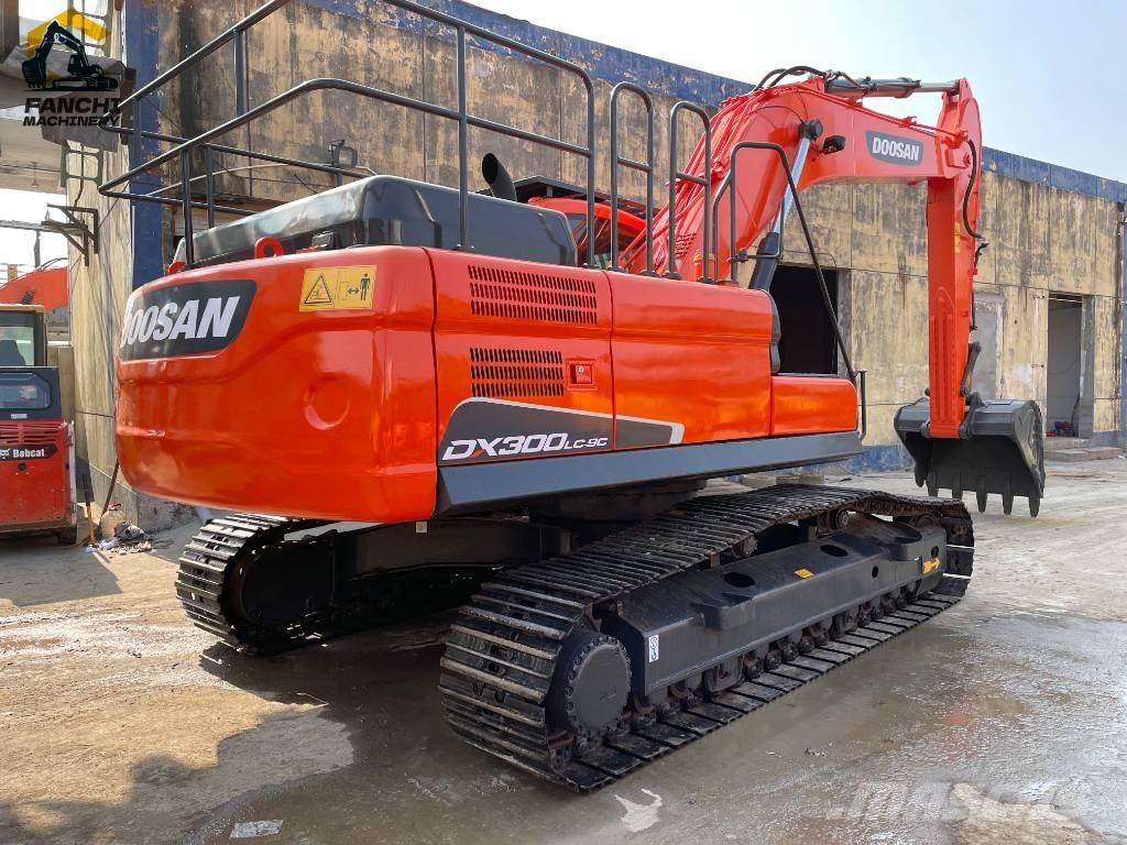 Doosan DX 300 LCA Escavadeiras de esteiras