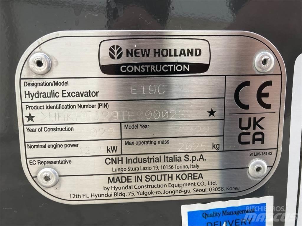 New Holland E 19C Miniescavadeiras