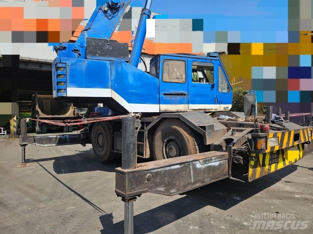 Kobelco RK 250 Gruas Fora-de-estrada