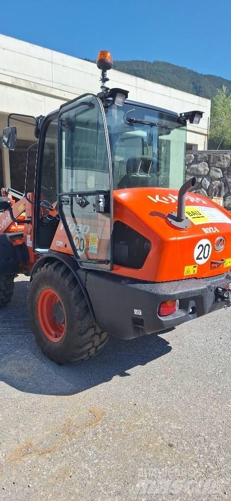 Kubota R 090 Carregadeiras de rodas