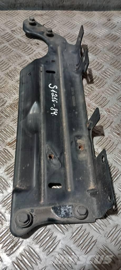 Scania R 440    1741217 Chassis e suspensões