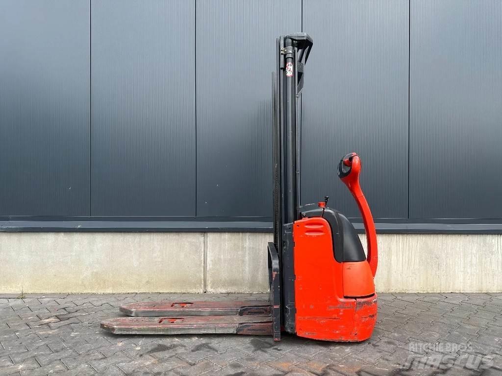 Linde L12 Empilhador para operador externo