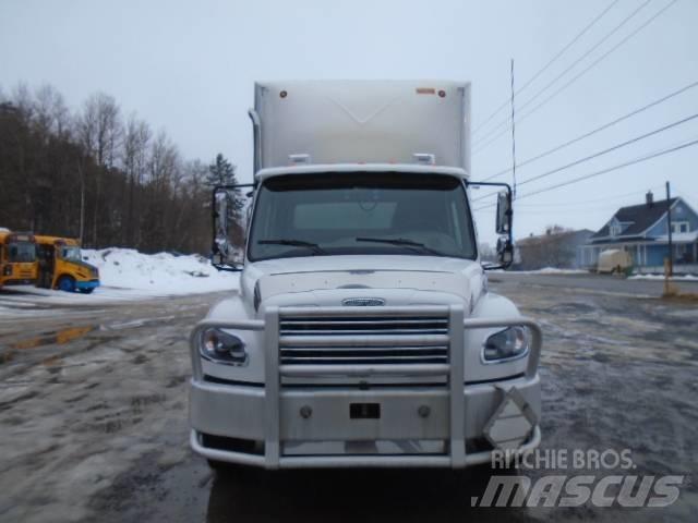 Freightliner M2 106 Caminhões de caixa fechada
