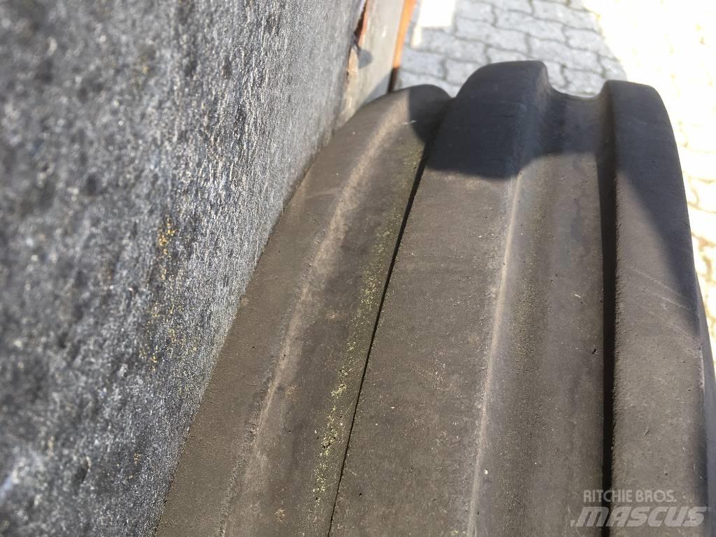 BKT 7.50 R 16 + velg Pneus Agrícolas