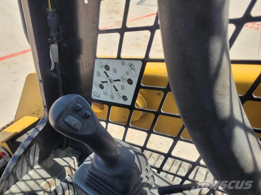 CAT 259 D3 Minicarregadeiras
