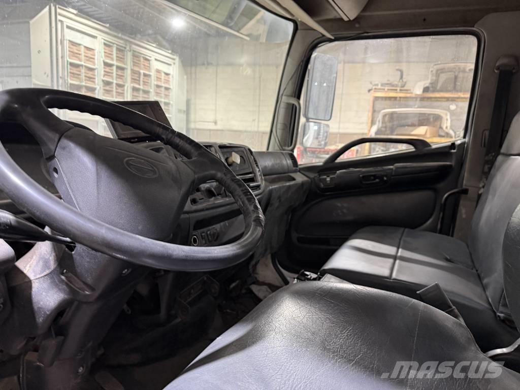 Hino 338 Camiões de lixo