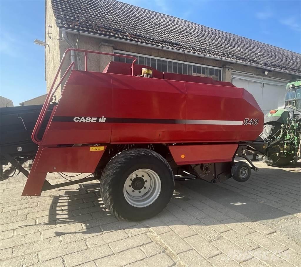 Case IH 540 Enfardadeira de fardos quadrados