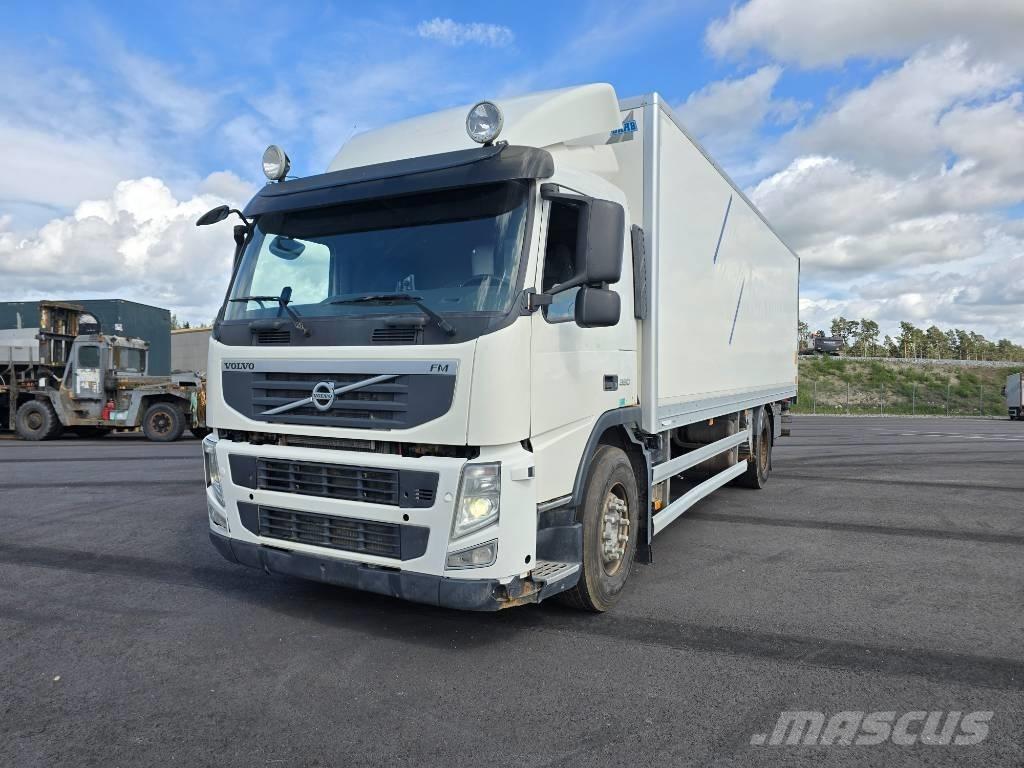 Volvo FM 380 Caminhões de caixa fechada