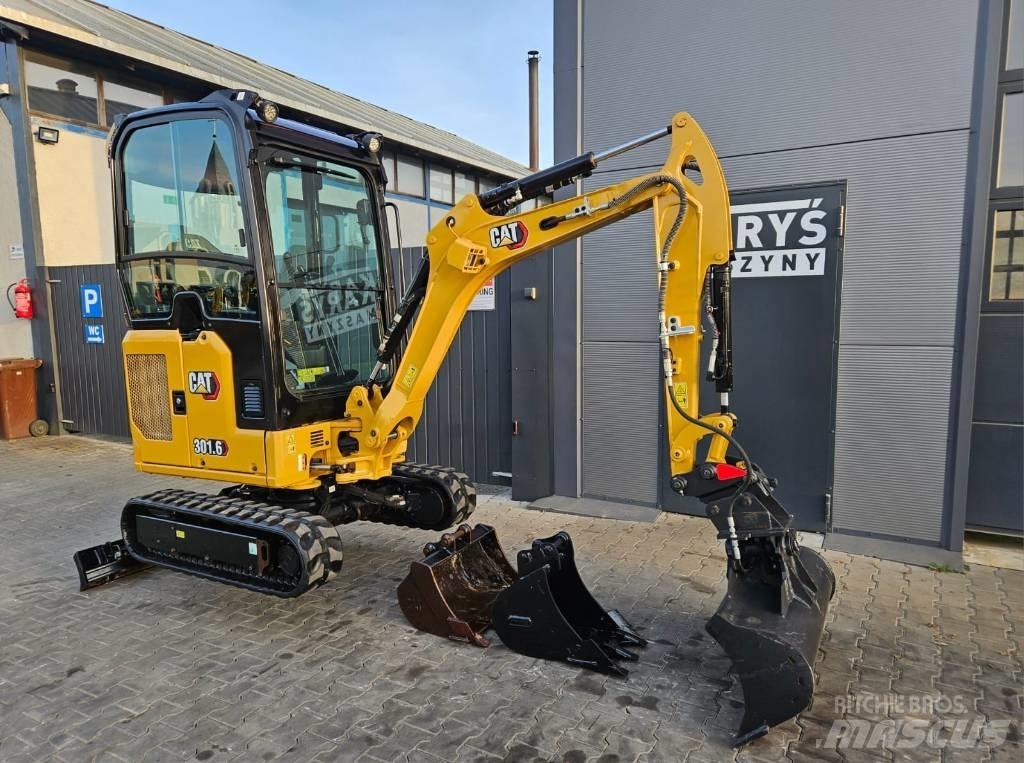 CAT 301.6 Miniescavadeiras