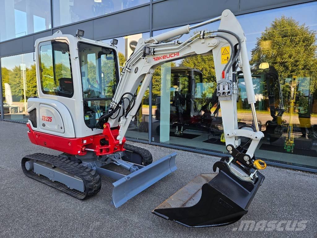 Takeuchi TB 225 Miniescavadeiras