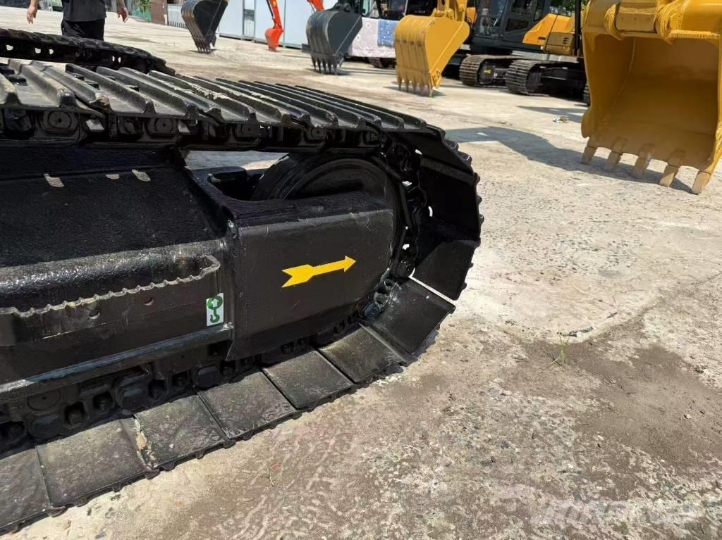 CAT 320D Escavadeiras de esteiras