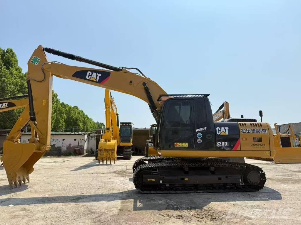 CAT 320D Escavadeiras de esteiras