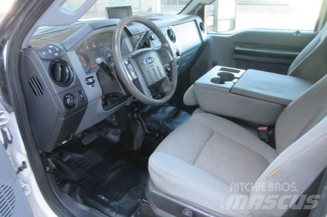 Ford F 550 Plataformas aéreas montadas em camião