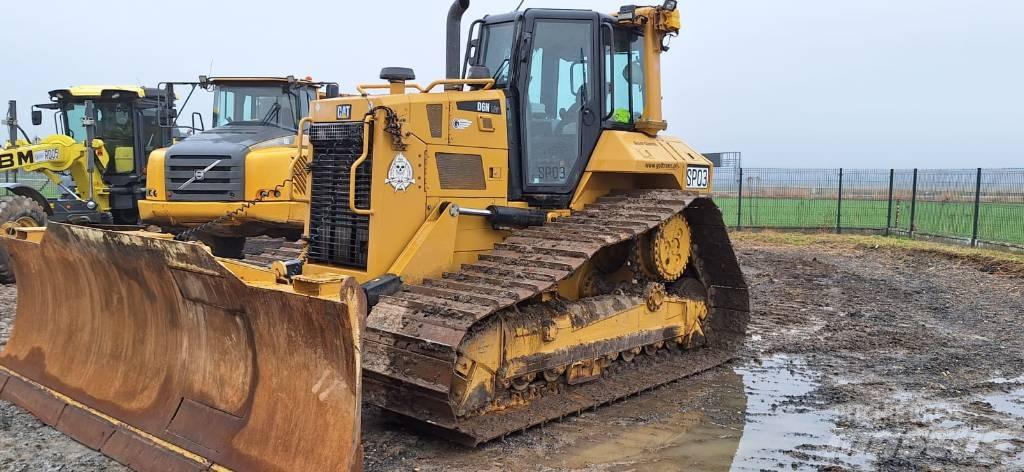 CAT D 6 N Dozers - Tratores rastos
