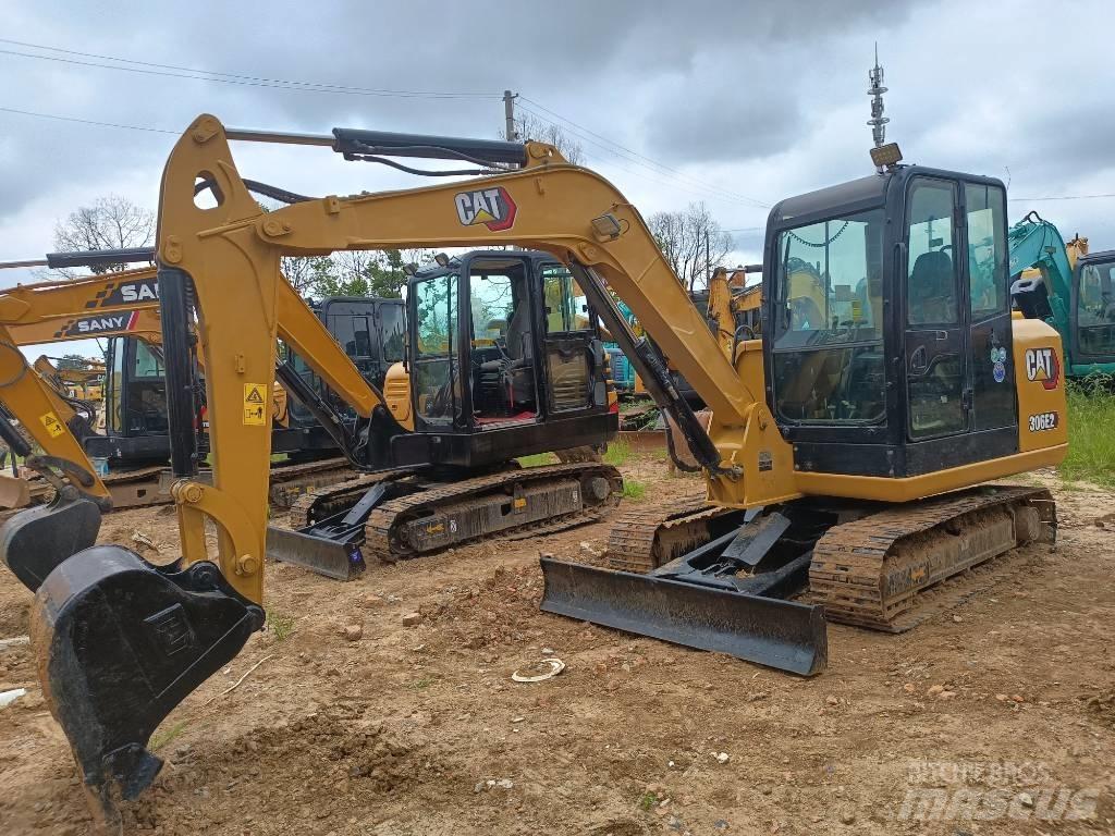 CAT 306E2 Miniescavadeiras