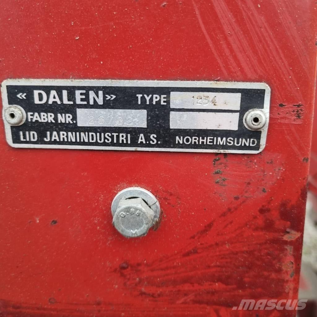 Dalen 1254 Vedmaskin. Cortadores de madeira