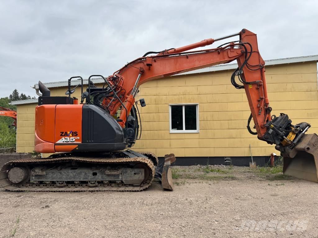 Hitachi ZX135USBL-6 Escavadeiras de esteiras