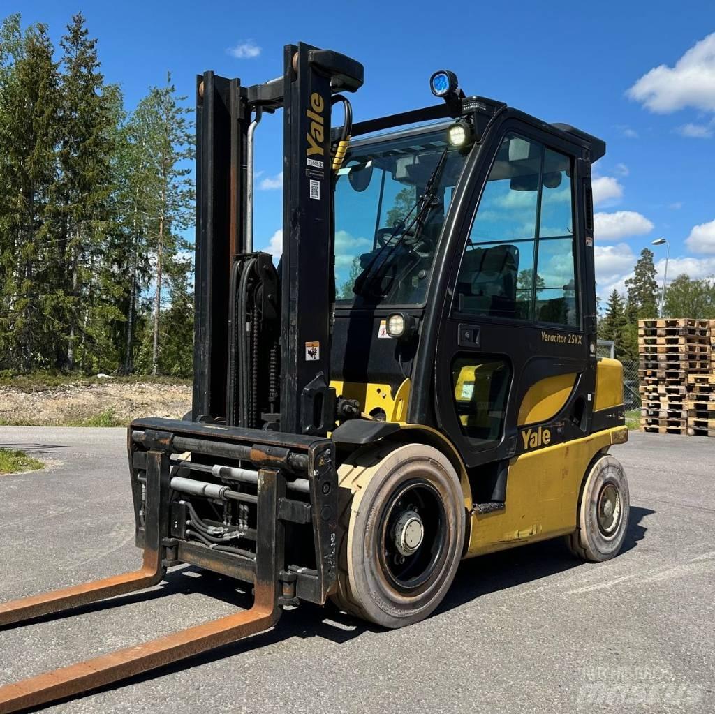 Yale GDP 25 VX Empilhadores Diesel