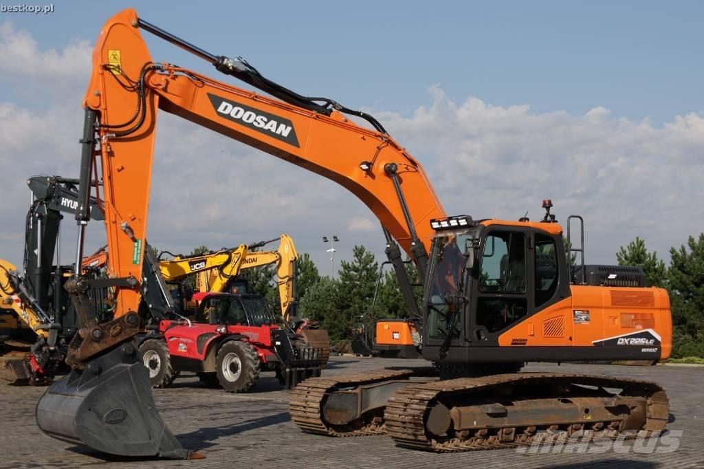Doosan DX 225 LC-7 Escavadeiras de esteiras