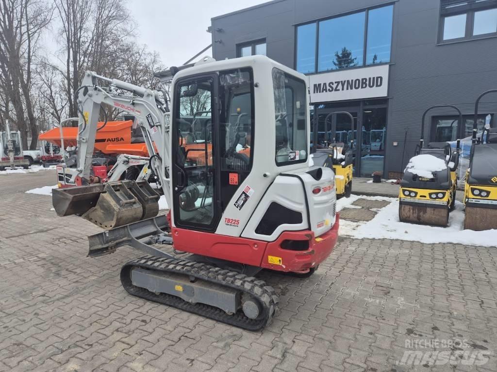 Takeuchi TB 225 Miniescavadeiras