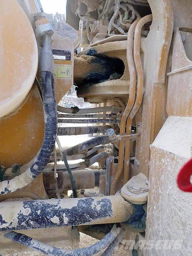 CAT 988K Carregadeiras de rodas