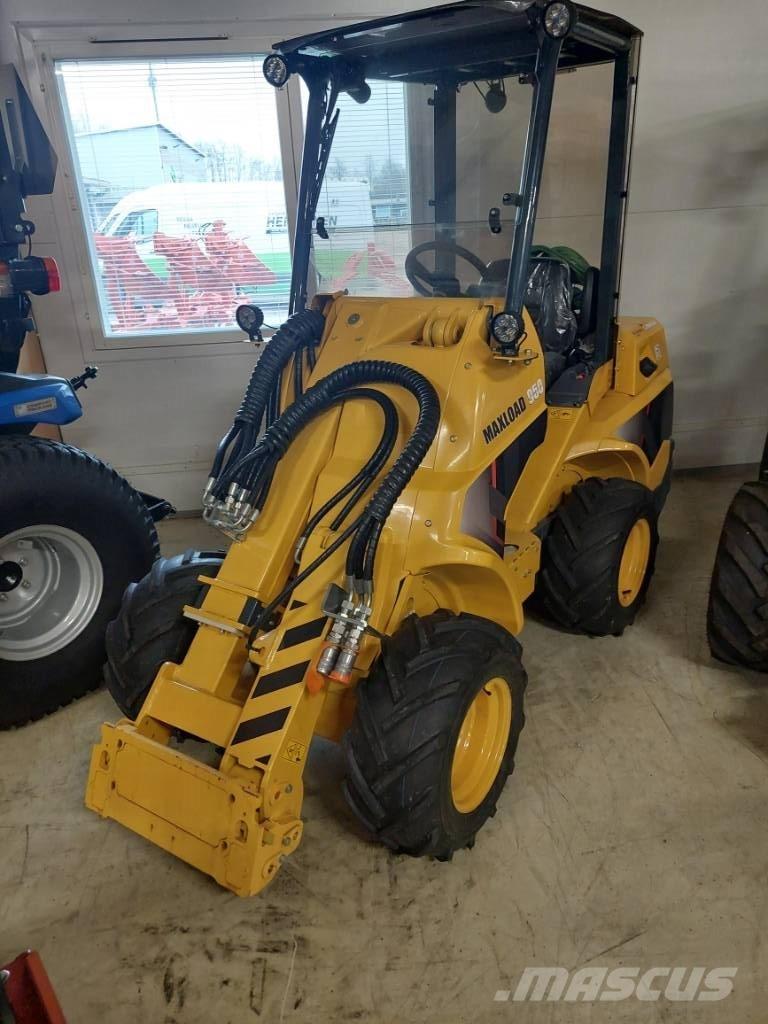  Maxload 950 Carregadora multifunções