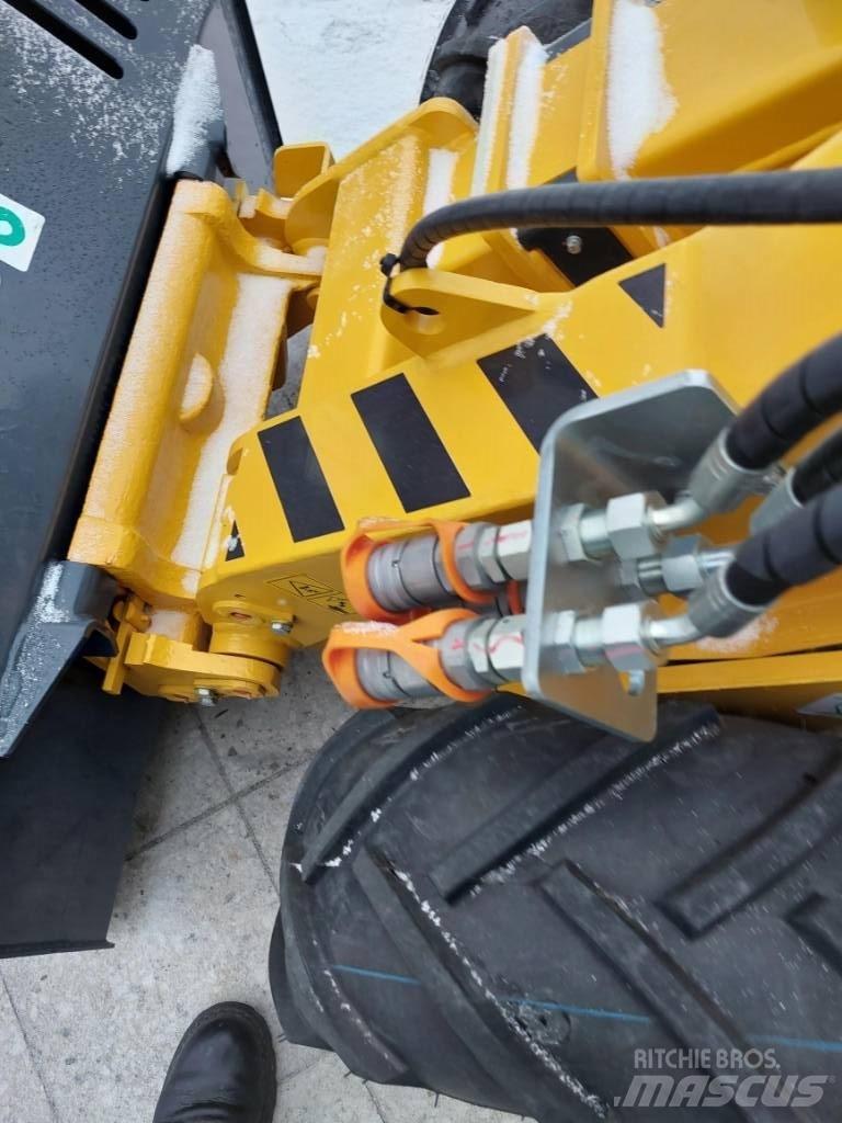  Maxload 950 Carregadora multifunções