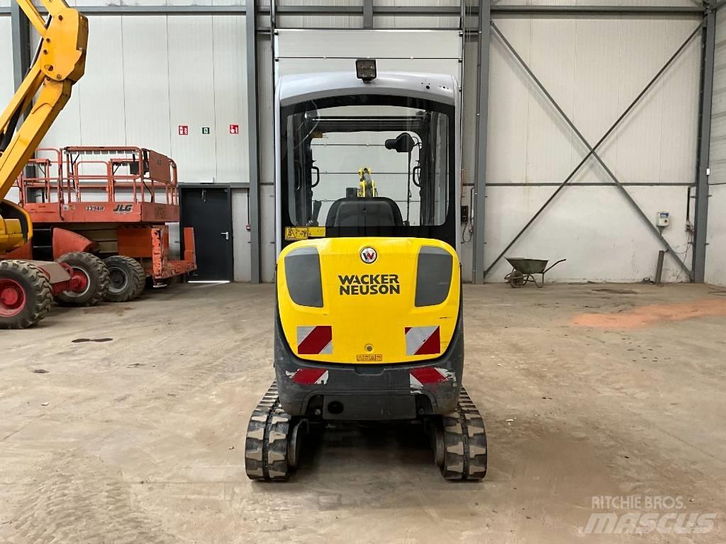 Neuson ET 18 Miniescavadeiras