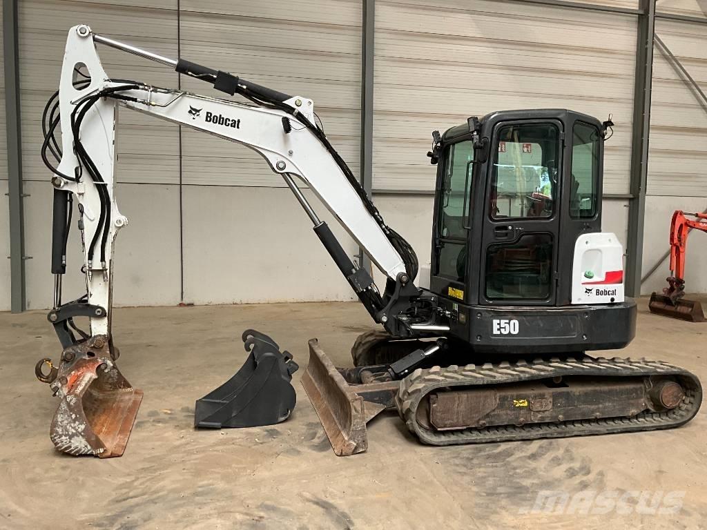 Bobcat E 50 EM Miniescavadeiras