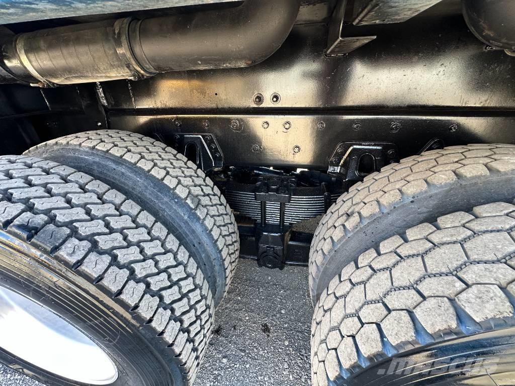 Freightliner 114 SD Camiões Aspiradores Combi