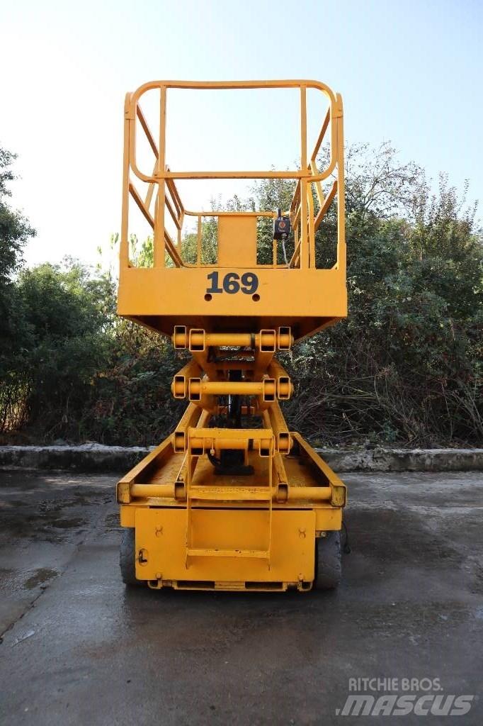 Haulotte Compact 10 Elevadores de tesoura