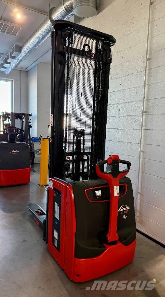 Linde L16/1173-01 Empilhador para operador externo