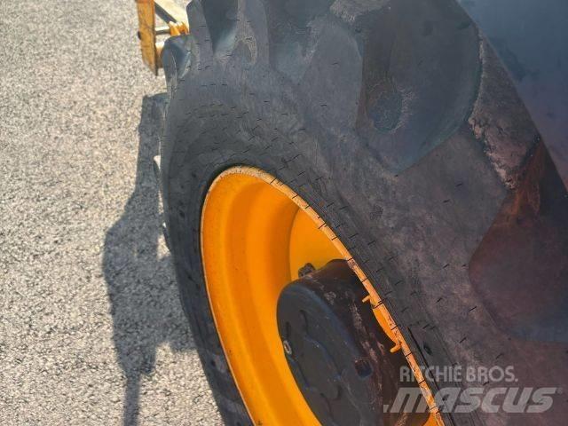 JCB 540-140 Manipulador telescópico