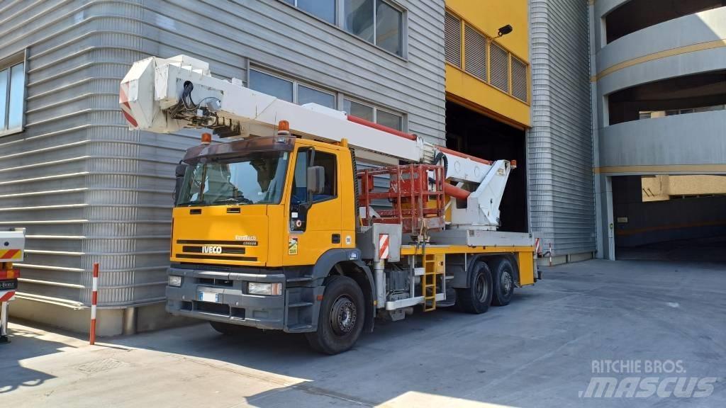 Pagliero J340TA Plataformas aéreas montadas em camião