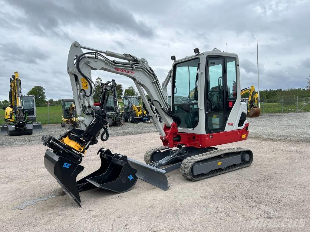Takeuchi TB225 Miniescavadeiras