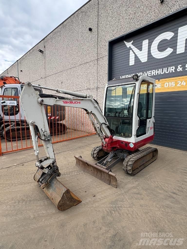 Takeuchi TB016 Miniescavadeiras