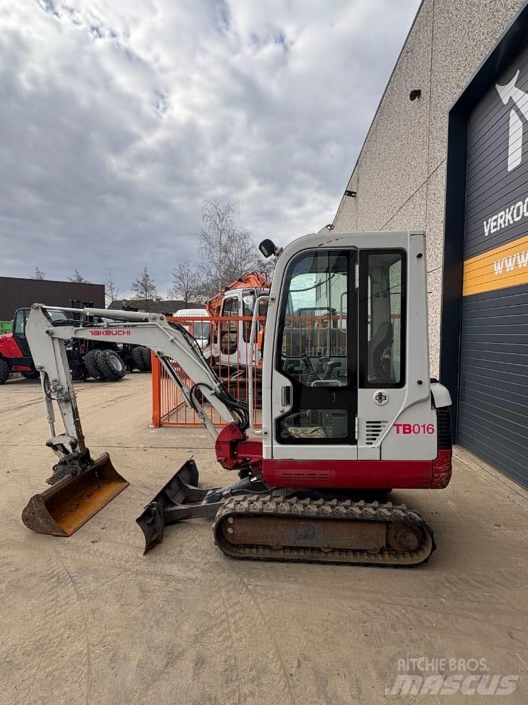 Takeuchi TB016 Miniescavadeiras