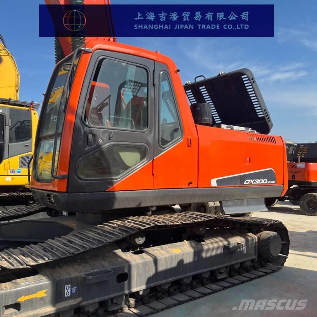 Doosan DX 300 Escavadeiras de esteiras