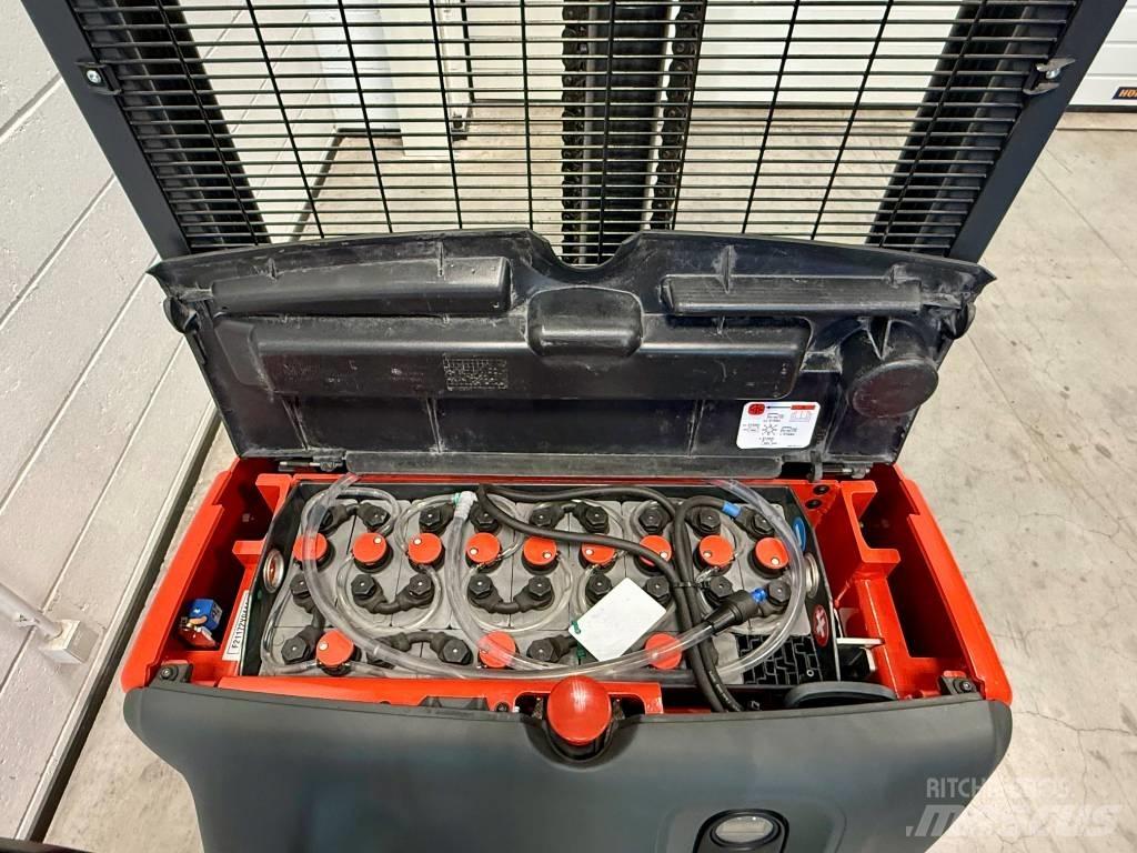 Linde L12i/1172 Empilhador para operador externo