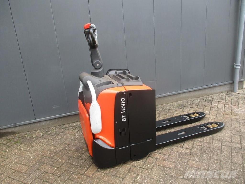 BT LPE 200 Porta-paletes com plataforma