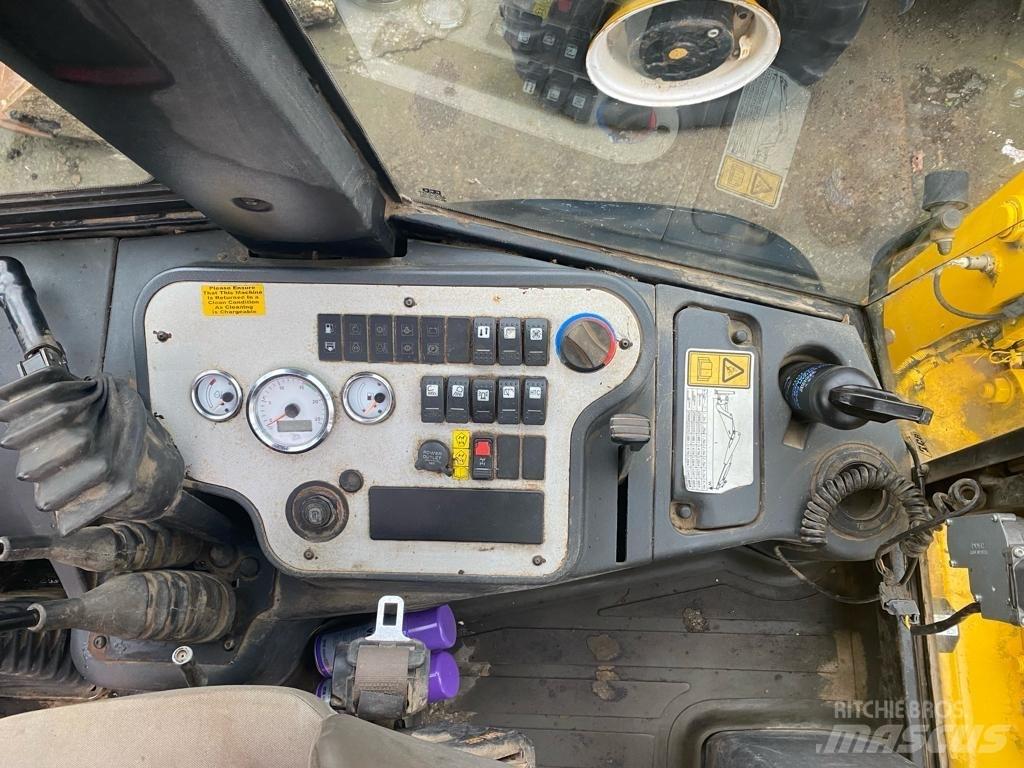 JCB 2 CX Retroescavadeiras