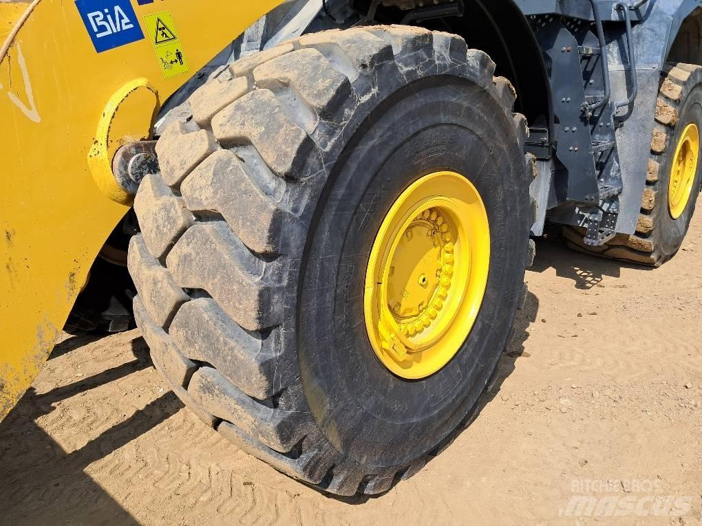 Komatsu WA500-8E0 Carregadeiras de rodas