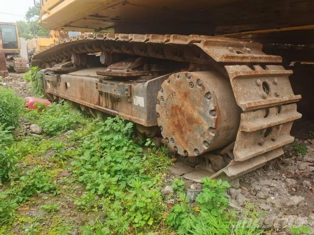 Komatsu PC 450-8 Escavadeiras de esteiras