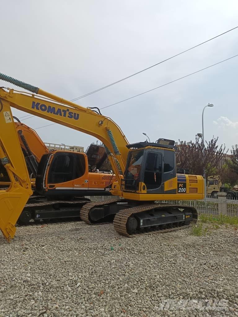 Komatsu PC 200 Escavadeiras de esteiras